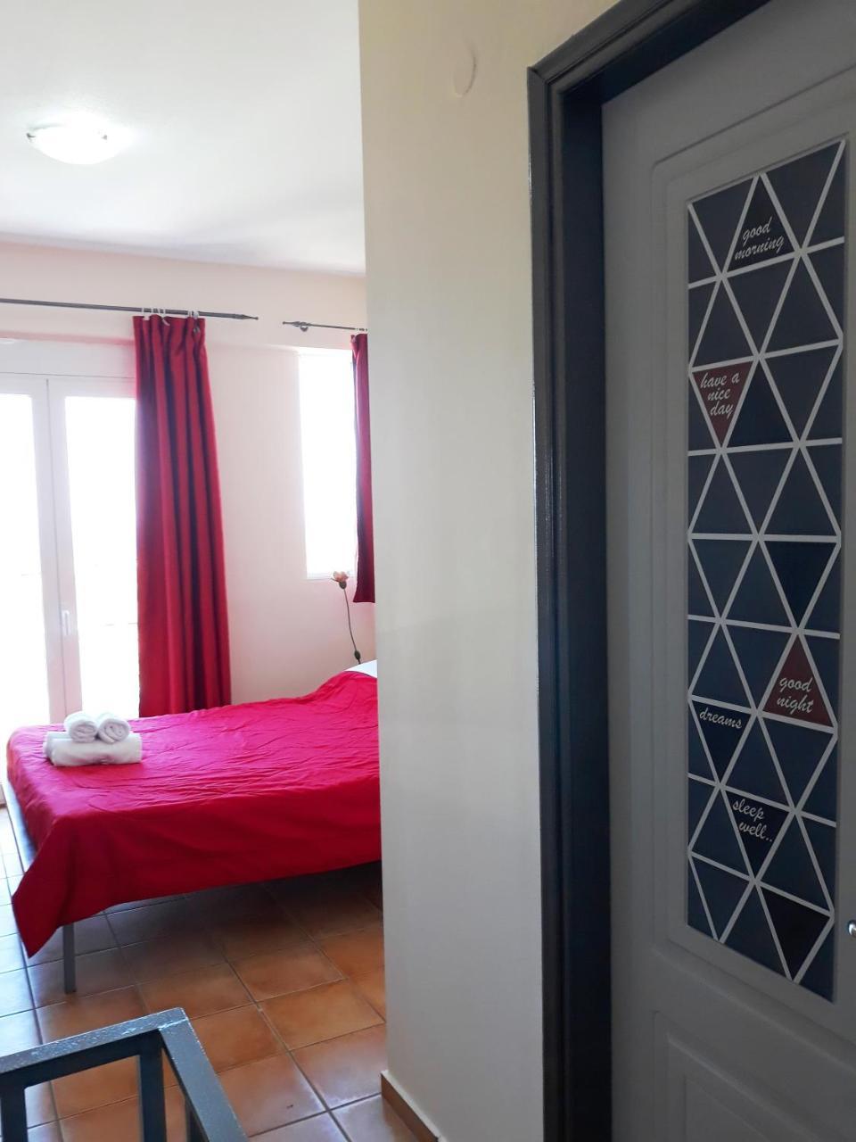 Point Twins Apartments Vrontados ภายนอก รูปภาพ